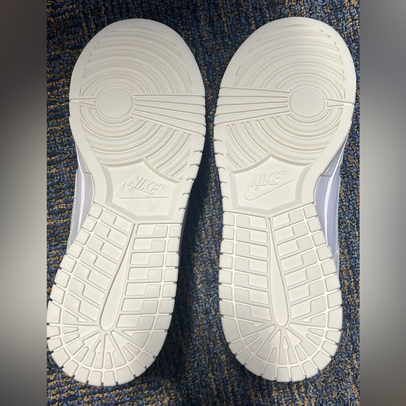 Wmns Dunk low coconut milk - Picture 2 of 5